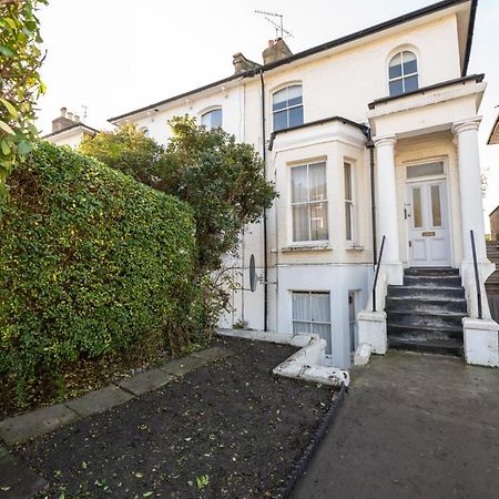 Appartement Stunning & Stylish 2 Bed Flat In West Londres Extérieur photo