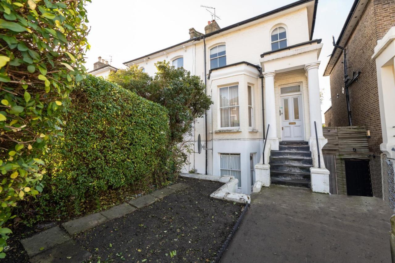 Appartement Stunning & Stylish 2 Bed Flat In West Londres Extérieur photo